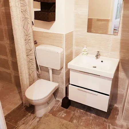 New! Flat With Jacuzzi Center Apartment